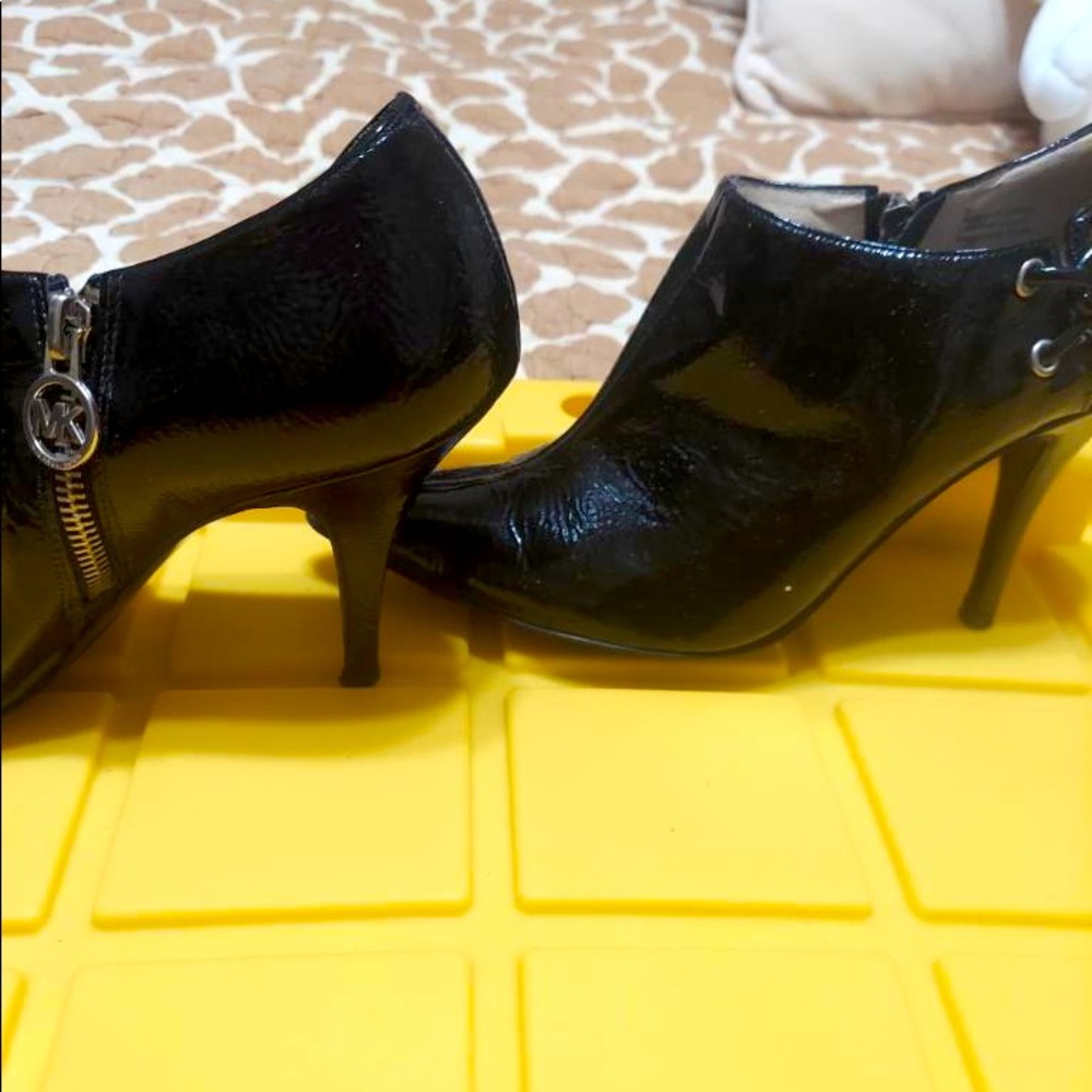 Michael Kors Bootie